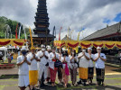 Kecamatan Buleleng Muspayang Bhakti Pengayar di  Pura Ulun Danu Bulian Pancasari